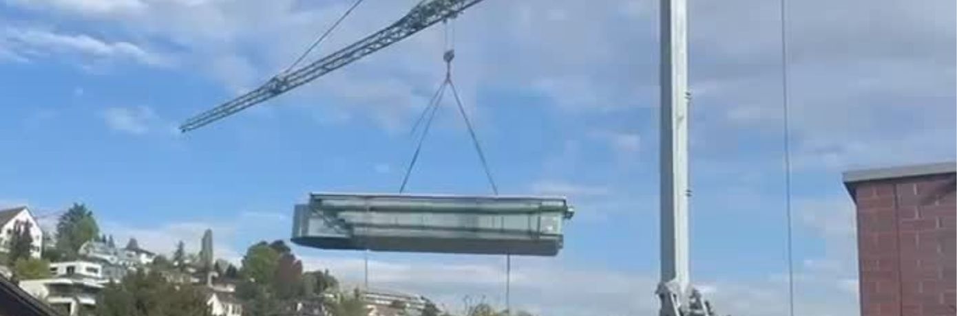 Präzision trifft Leidenschaft: Schwimmbecken-Versetzung mit Rüegg Schwimmbäder AG